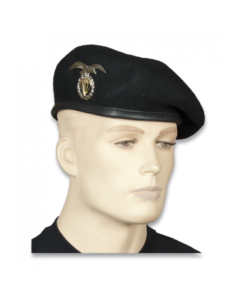 BOINA NEGRA CON ESCUDO BRIPAC