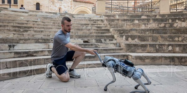 Chip, el perro robot de Zulu Tactical de Albacete, sale en El Digital de Albacete